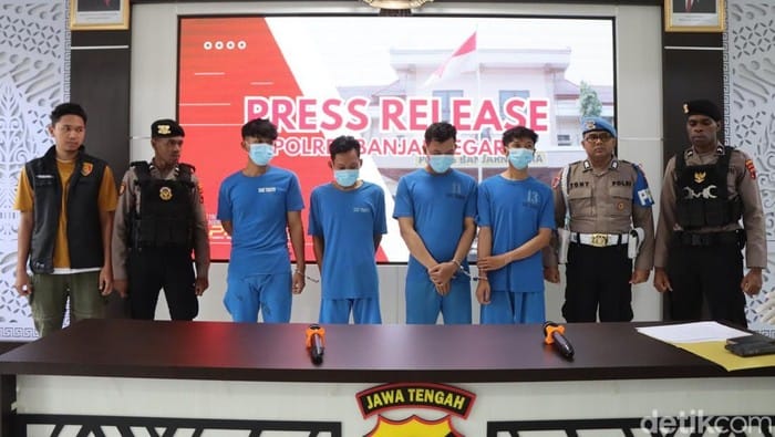 Ngeri! Enam Pemotor Dikeroyok Pakai Sajam saat Lebaran di Banjarnegara, Tujuh Orang Diamankan