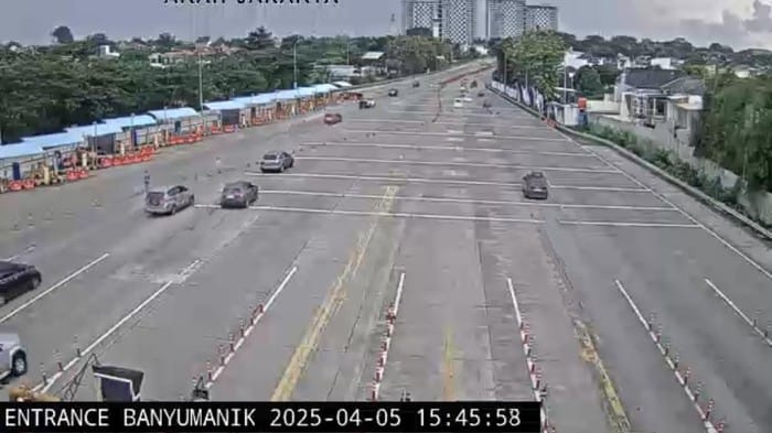 Atasi Kepadatan, One Way Lokal Diterapkan di Tol Salatiga–Semarang