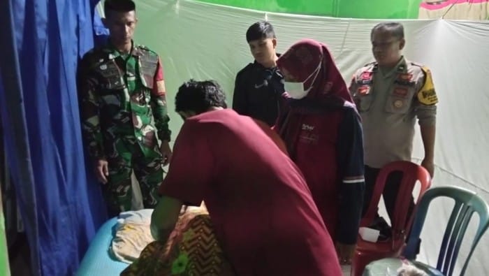 Lansia di Purbalingga Tewas Diduga Tersambar Petir Saat Gembala Bebek