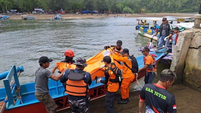 Remaja Hilang di Pantai Cilacap Ditemukan Tewas Setelah 3 Hari Pencarian