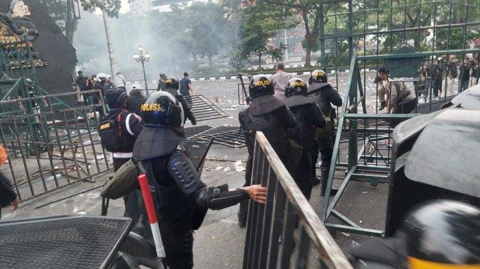 Aliansi Buruh Jateng Kecam Kericuhan May Day di Depan Kantor Gubernur