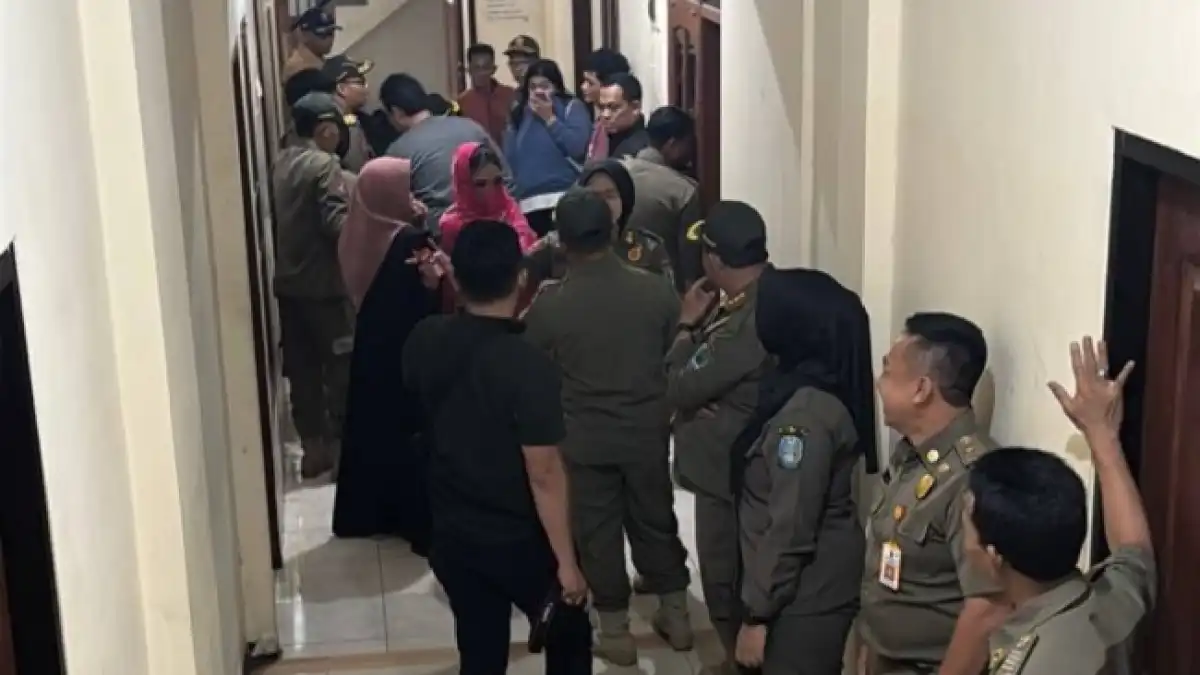 Satpol PP Kota Malang Tangkap Mucikari yang Jual Calon Istri