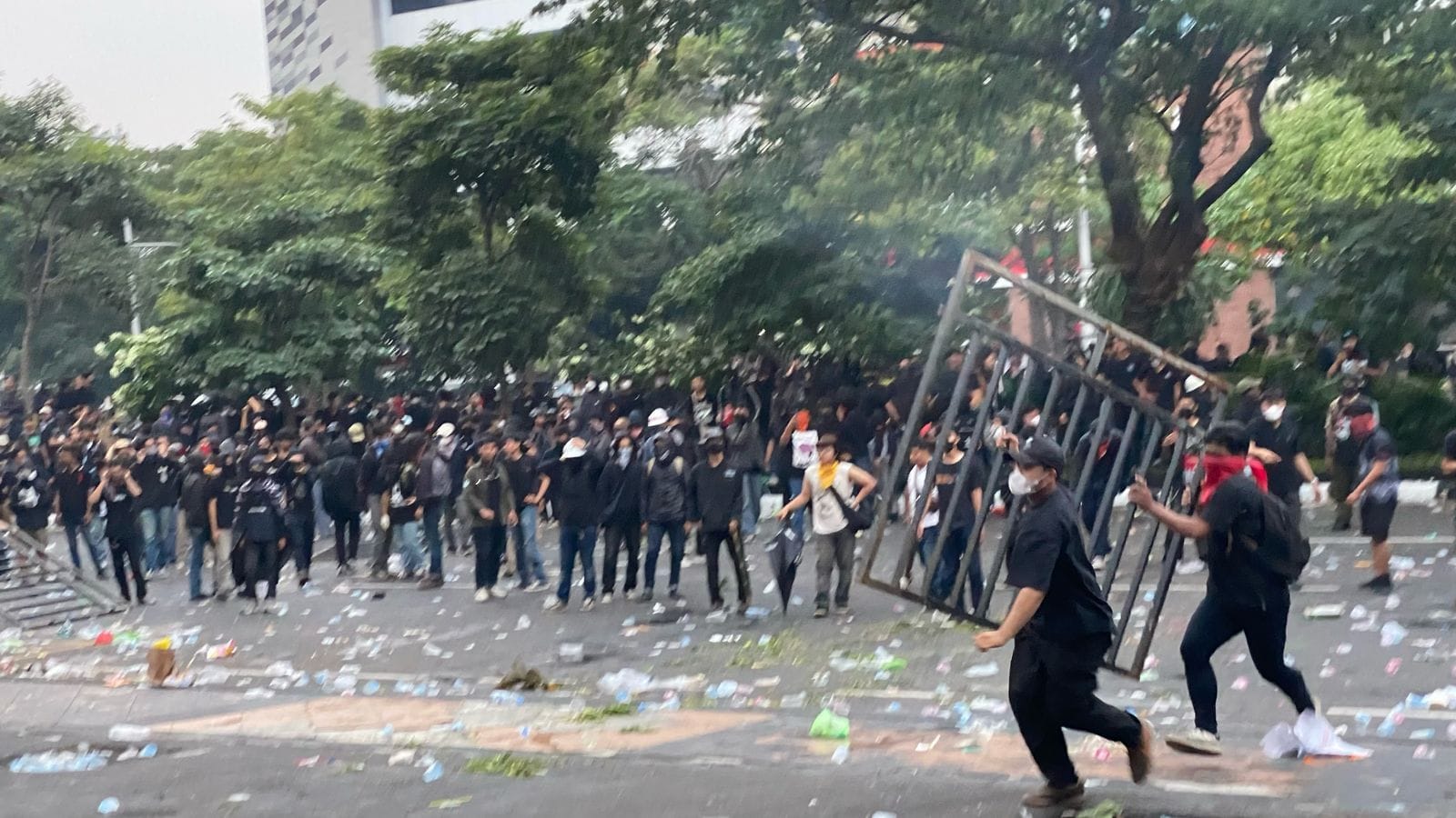 Praktisi Hukum Kritik Kericuhan dalam Aksi Demo May Day di Semarang