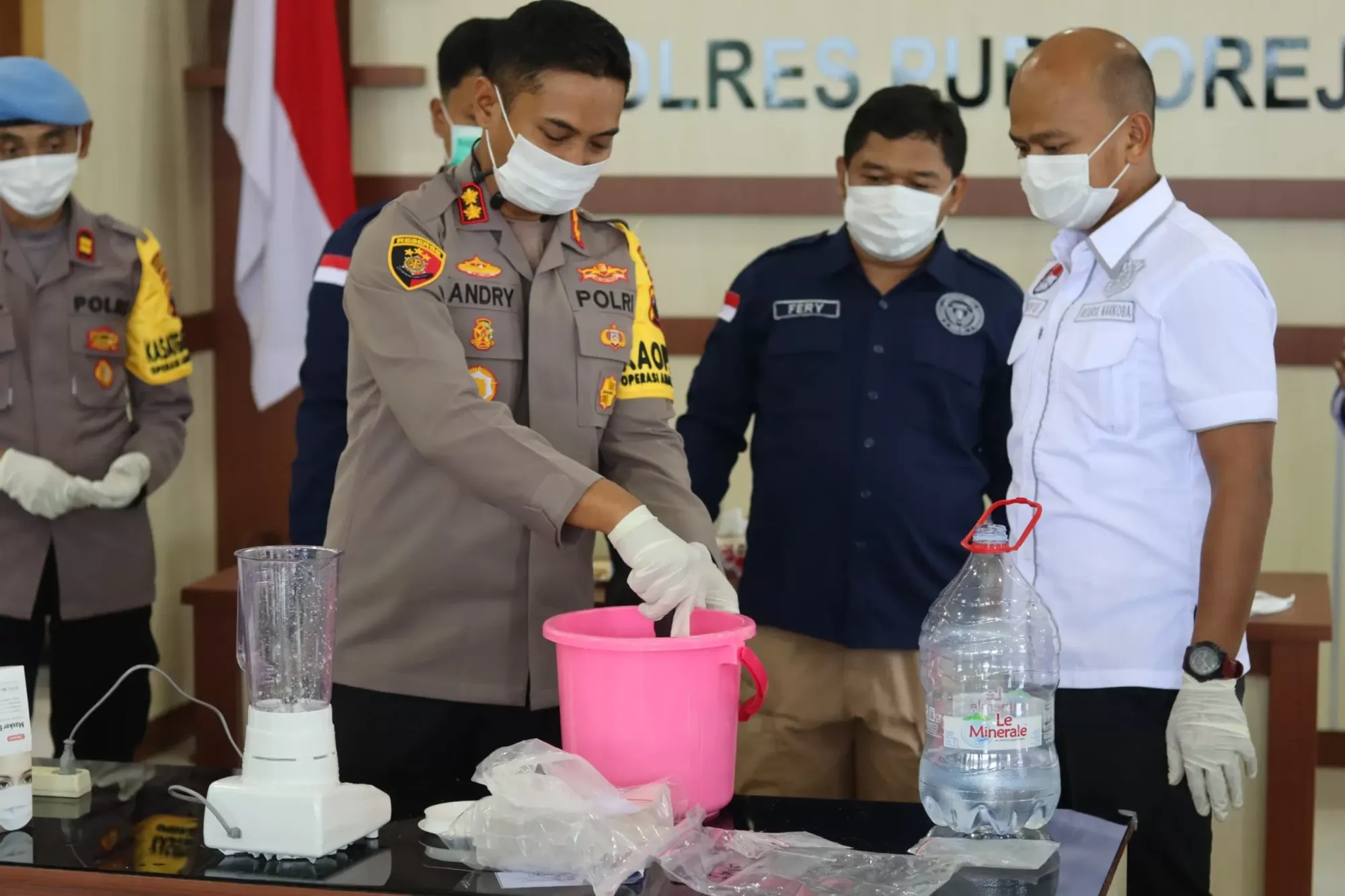 Polres Purworejo Musnahkan 8,4 Ons Sabu Senilai Rp920 Juta dengan Dibuang ke Septic Tank