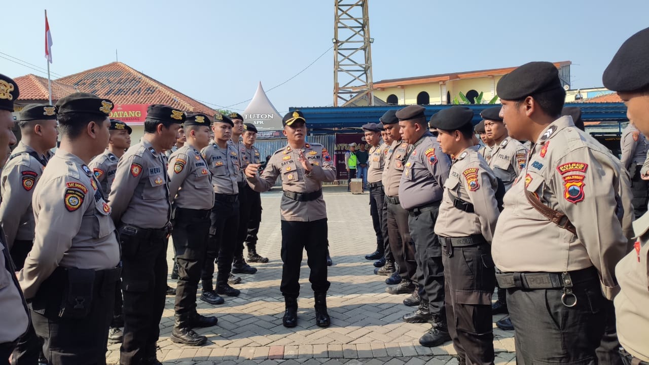 Polres Demak Kerahkan 400 Personel untuk Amankan Peringatan Hari Buruh