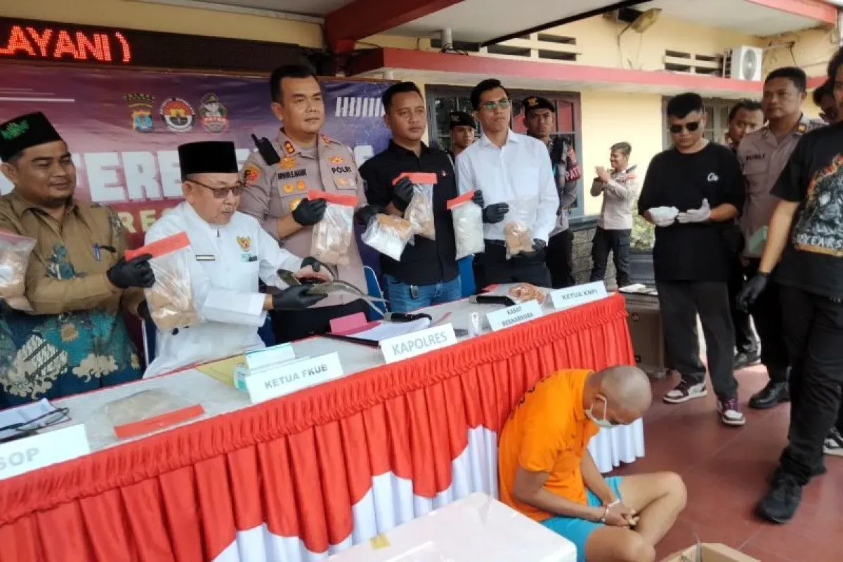 Petugas Pelabuhan Curiga Berat Box Ikan, Terbongkar 60 Bungkus Sabu Siap Edar