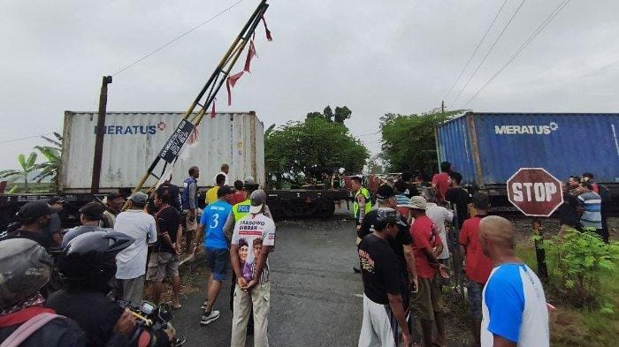 Terobos Palang, Ibu dan Anak Tewas Ditabrak Kereta di Grobogan