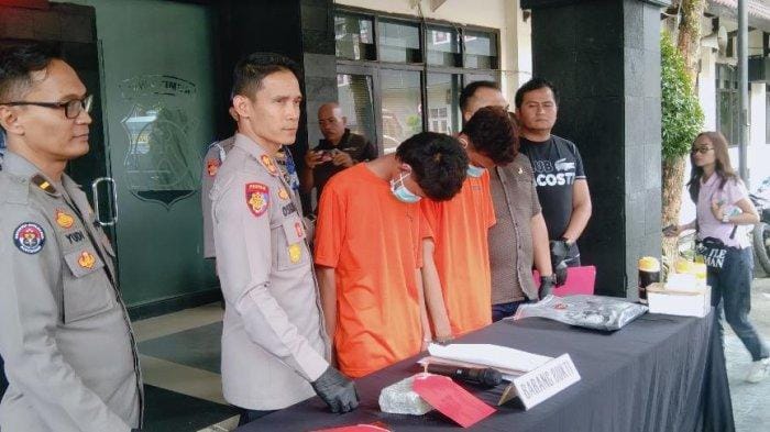 Akibat Lemparan Batu, Pemotor Terjatuh di Malang – Dua Pemuda Diamankan Polisi