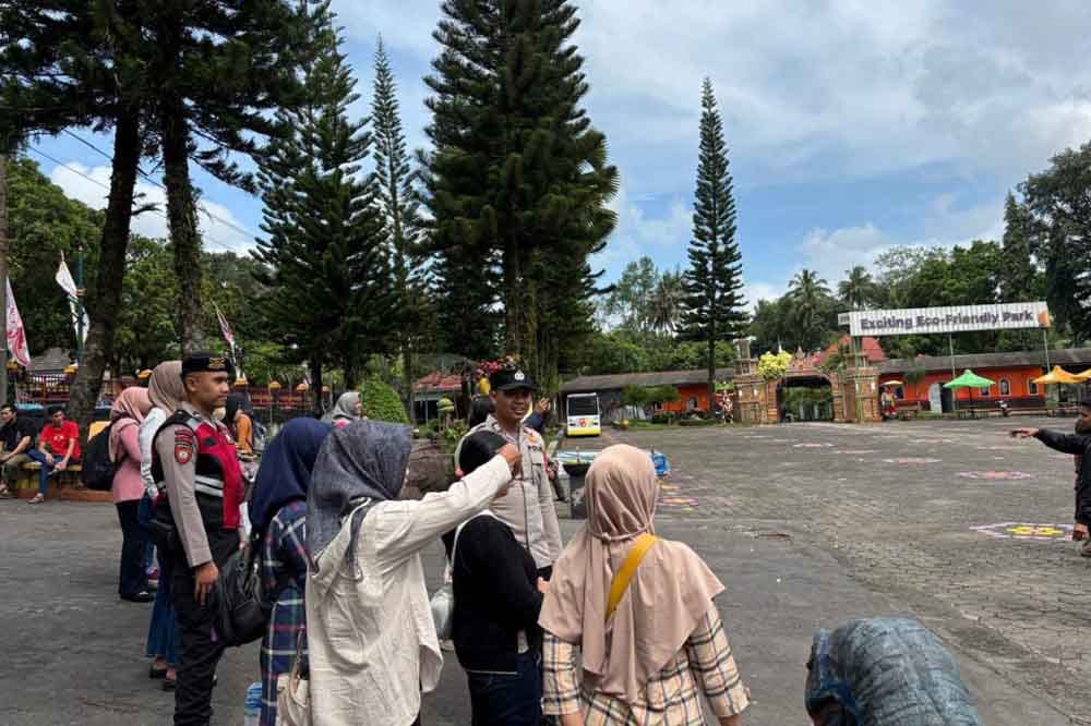 Binmas dan Samapta Polres Magelang Kota Patroli dan Sambang di TKL Eco Park