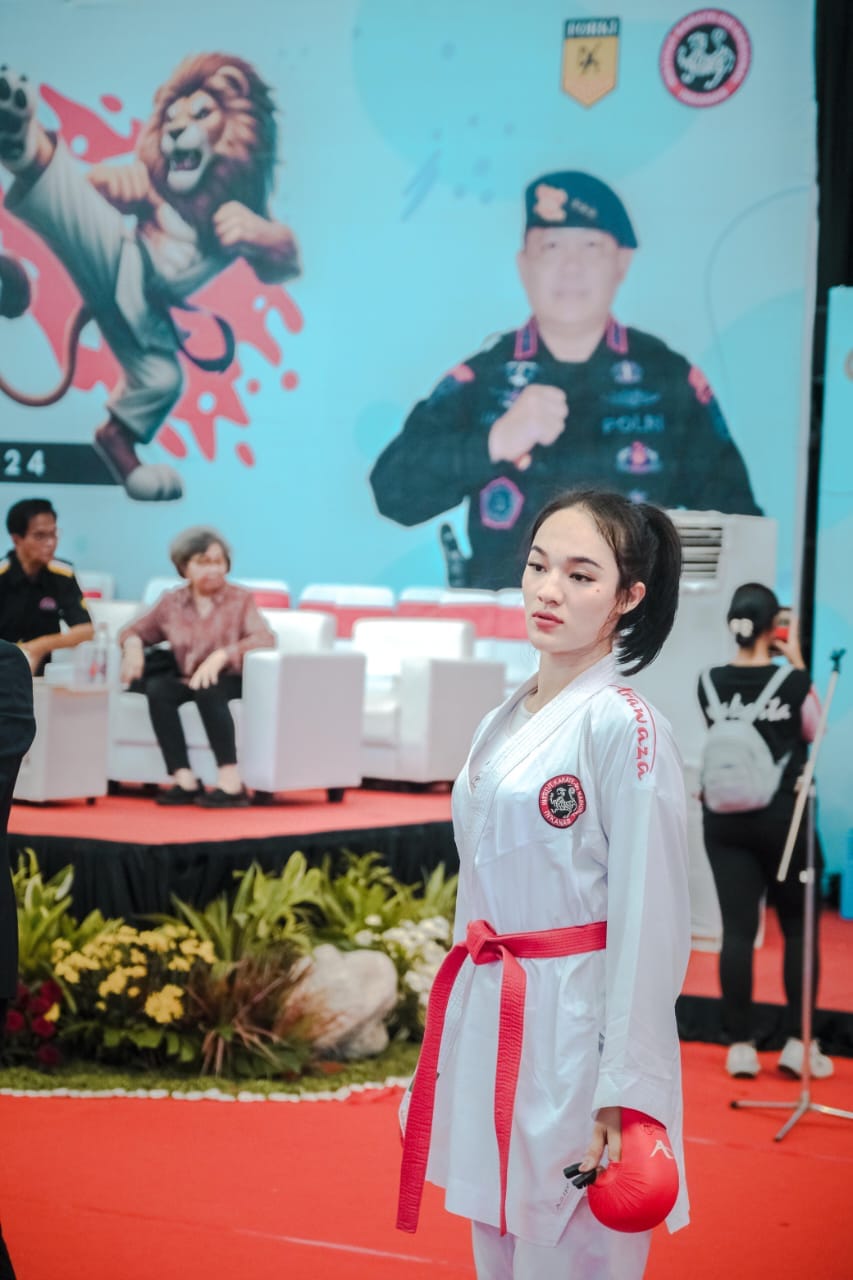 Bripda Jessica, Polwan Polda Riau, Raih Emas di Kejuaraan Karate Internasional di Malaysia