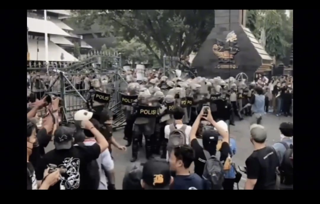Video Polisi Tetapkan 6 Orang Kelompok Anarko Tersangka Kerusuhan Aksi May Day di Semarang, Ini Perannya