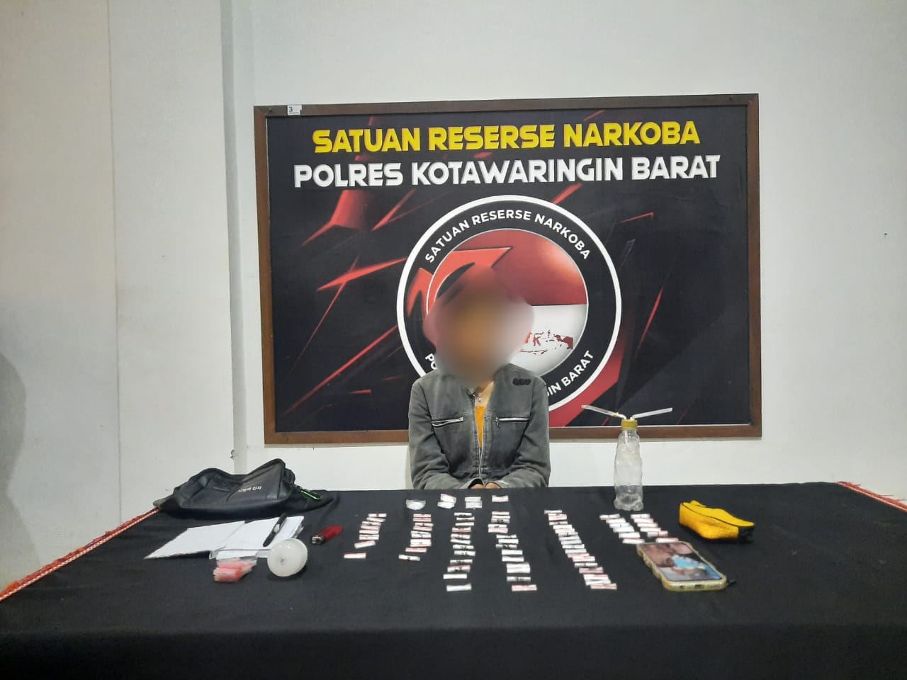 Polres Kobar Tangkap Wanita Muda Pengedar Sabu, 80 Paket Diamankan dari Rumahnya