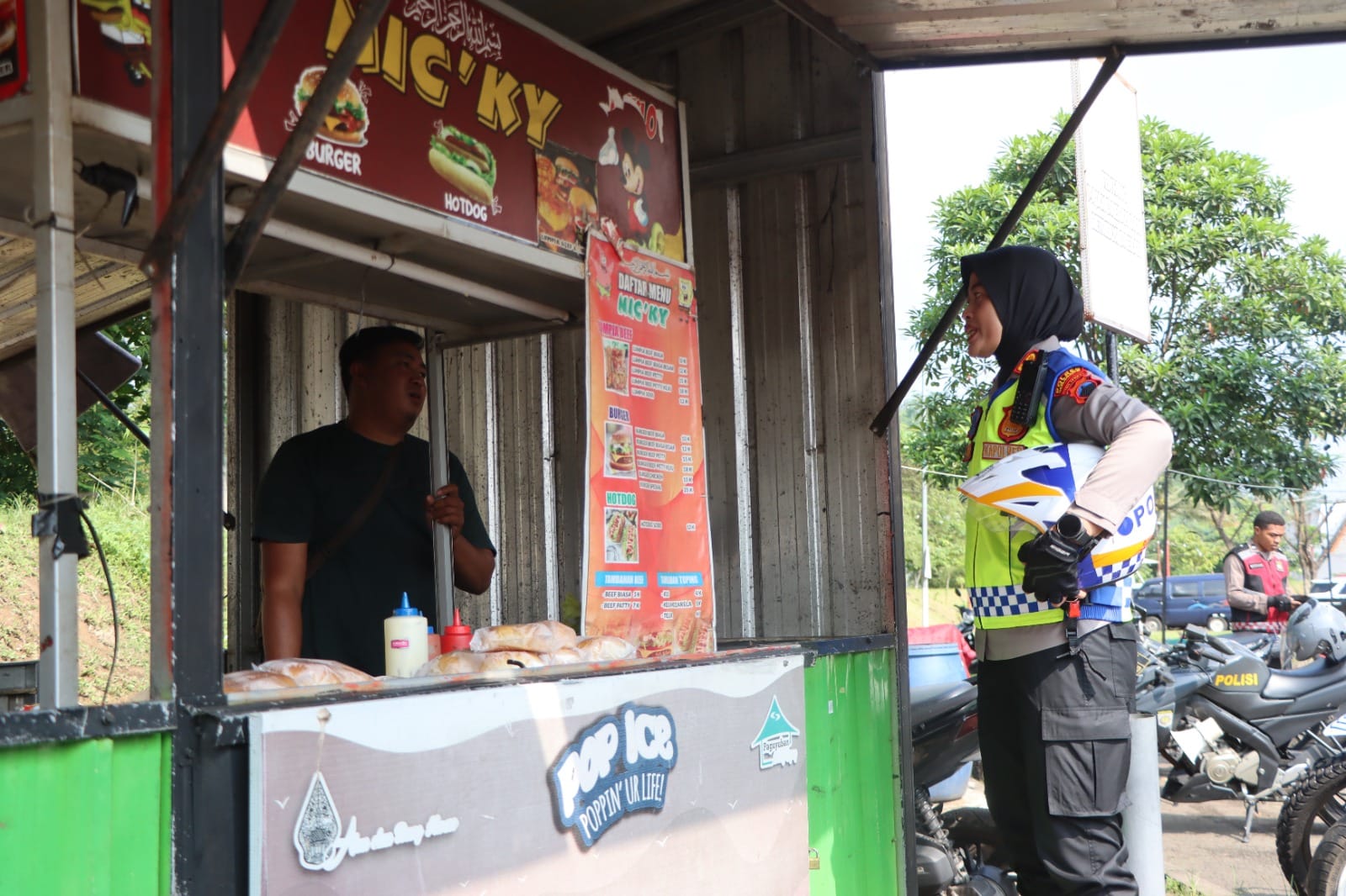 Cegah Premanisme, Kapolres Semarang Gelar Patroli Dialogis Gunakan Sepeda Motor