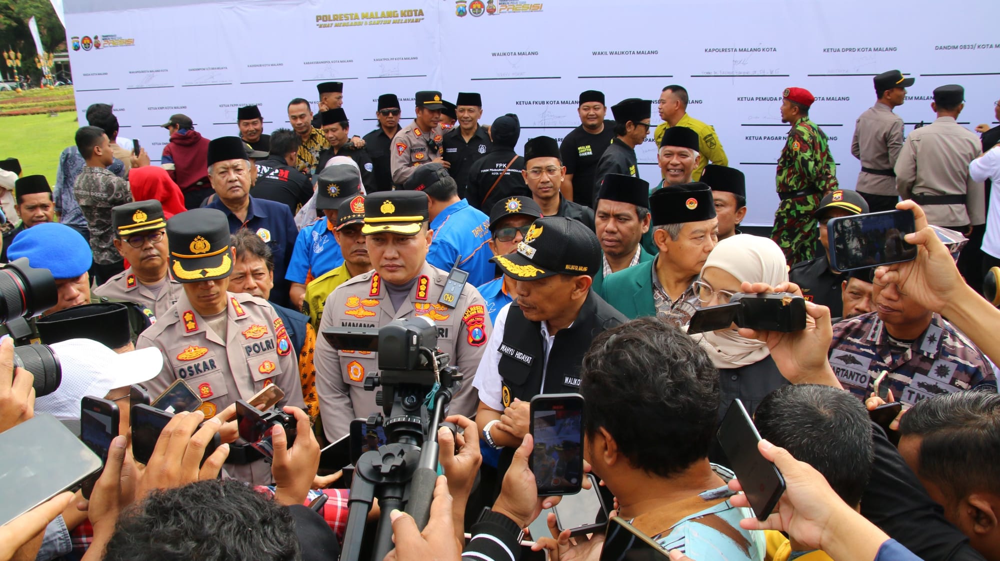 Forkopimda Plus Malang Teken Deklarasi Anti-Premanisme dan Ormas Bermasalah
