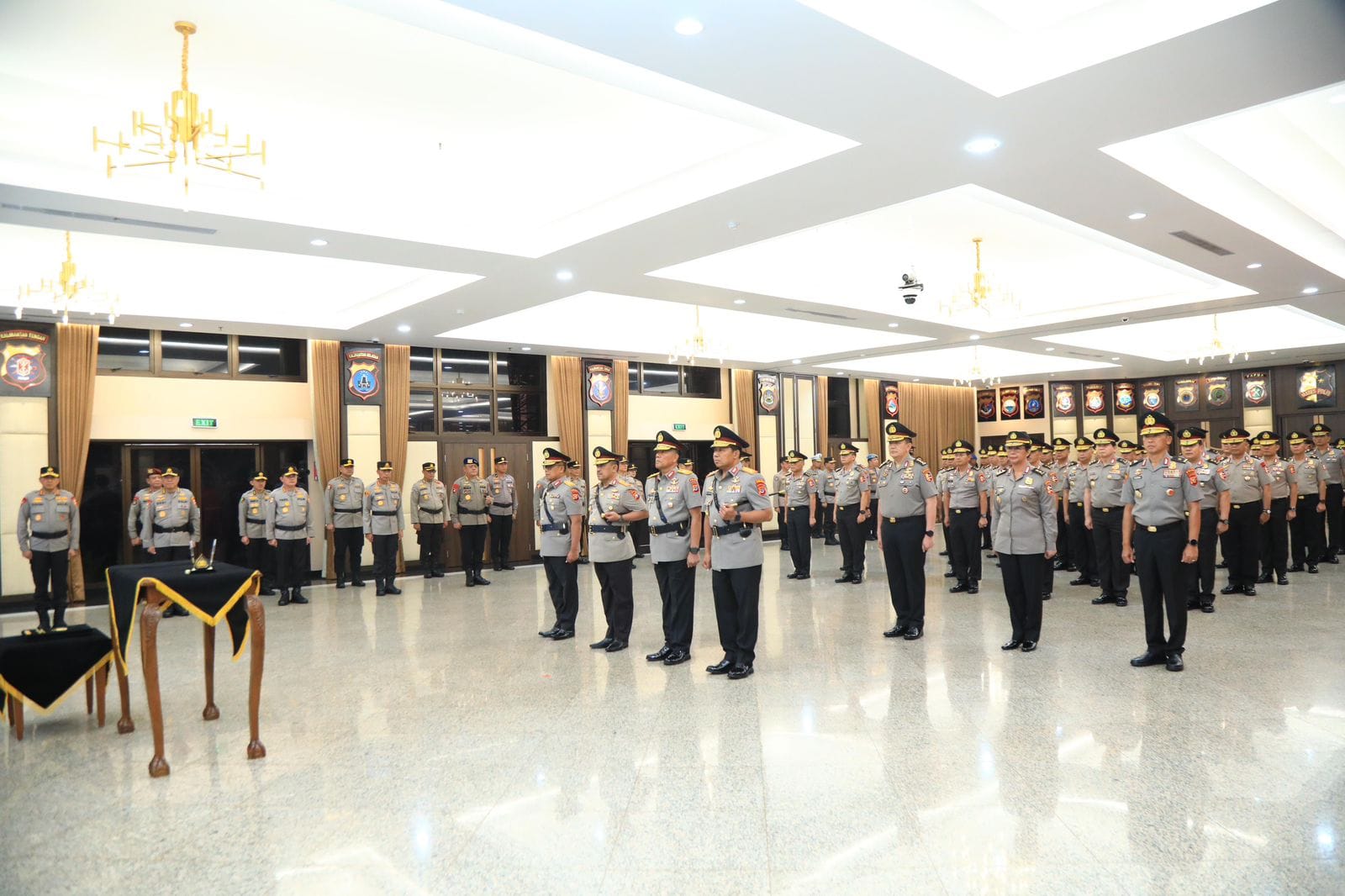 49 Pati Polri Naik Pangkat, Dua Jenderal Sandang Bintang Tiga