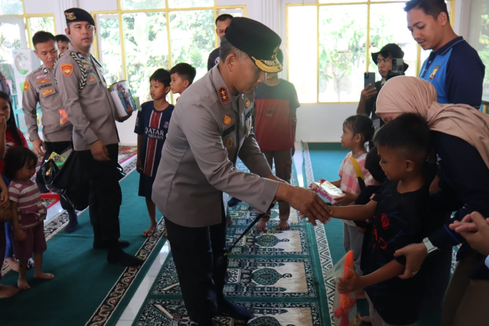 Kapolda Bengkulu Tinjau Langsung Kegiatan Trauma Healing Korban Gempa 6,3 SR
