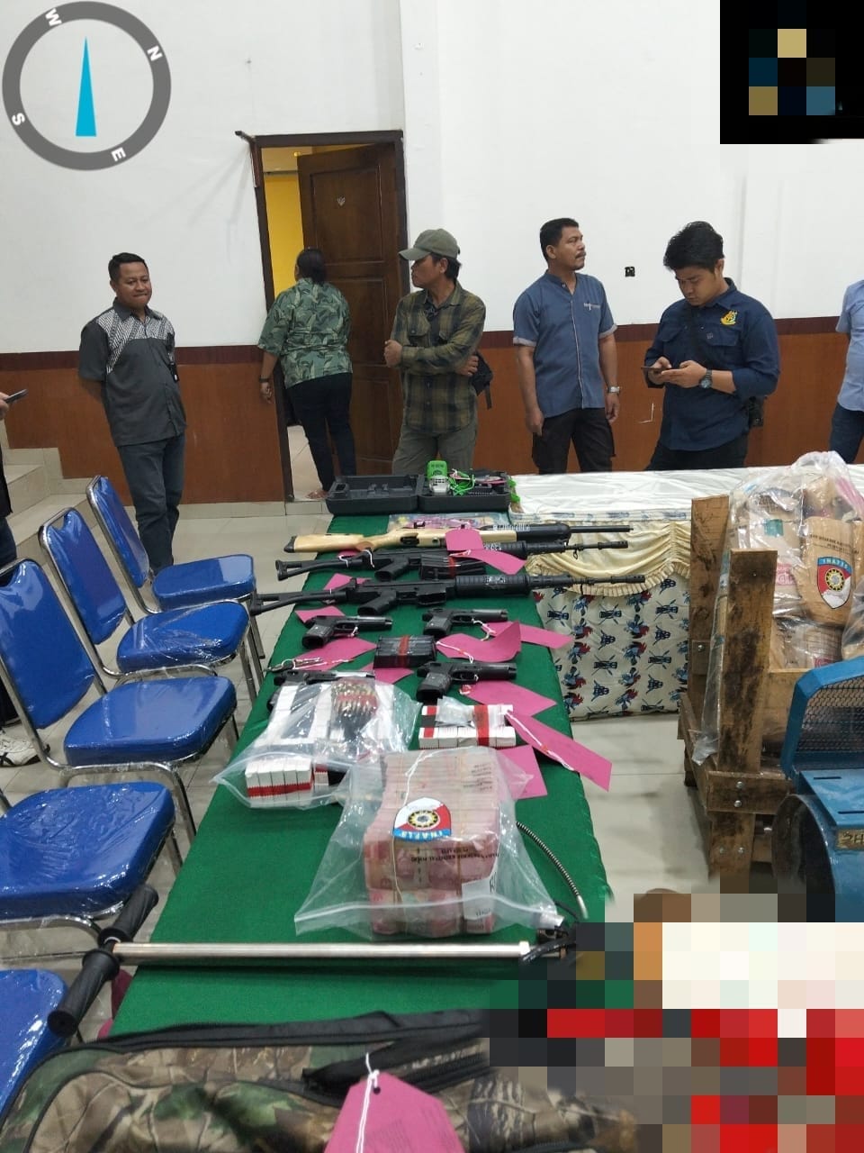Satgas Damai Cartenz Serahkan Yuni Enumbi dan Ratusan Amunisi ke Kejari Jayapura