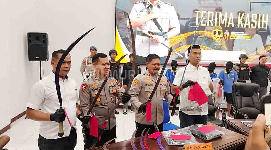 Polres Grobogan Amankan Empat Remaja yang Kedapatan Bawa Celurit