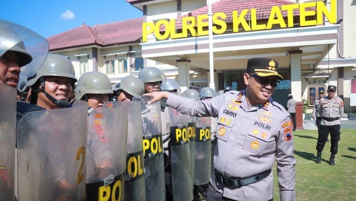 Kapolres Klaten Pimpin Latihan Pengendalian Massa dengan 239 Personel