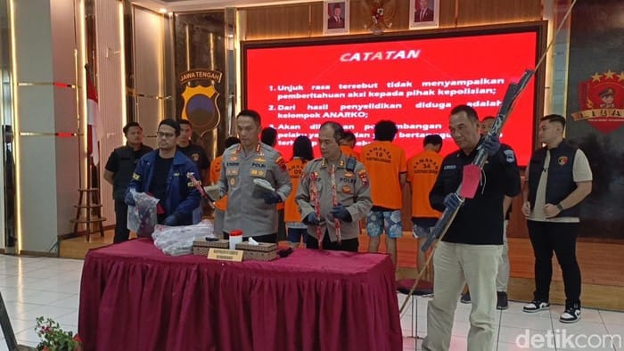 Kelompok Anarko Terlibat Rusuh May Day 2025 di Semarang, 6 Orang Jadi Tersangka