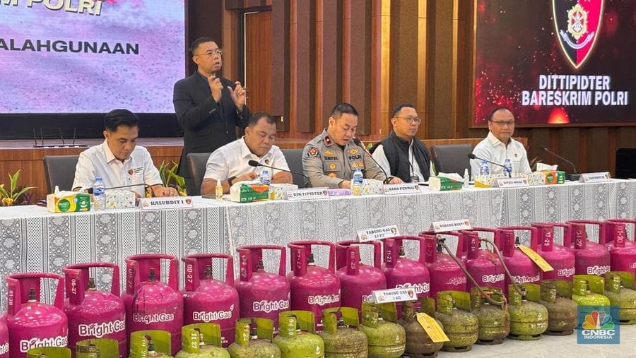 Bareskrim Ungkap Praktik LPG Oplosan di Karawang dan Semarang