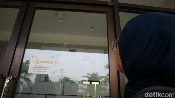 Kantor Desa Langse Pati Ditembaki Orang Tak Dikenal, 6 Lubang Peluru Ditemukan