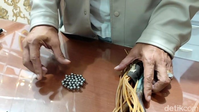 Tembak Kantor Desa Langse, Pelaku di Pati Diamankan Polisi dengan Barang Bukti Katapel