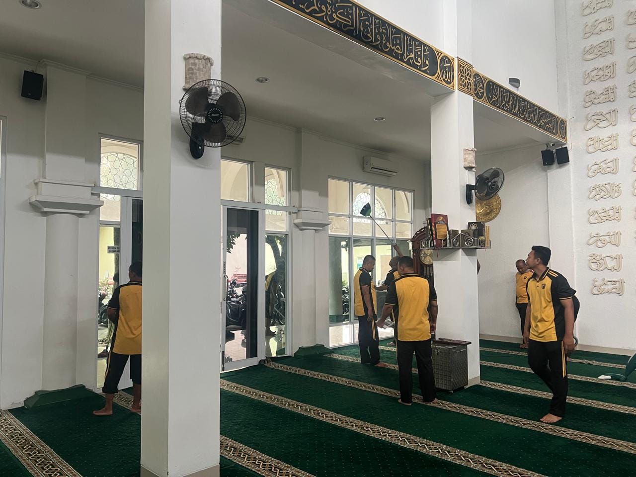 Bakti Religi Warnai Momen Hari Bhayangkara, Yanma Polda Jateng Bergerak untuk Tempat Ibadah
