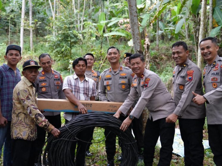 HUT Bhayangkara ke-79, Polres Batang Wujudkan Jaringan Air Bersih untuk Dukuh Durensari