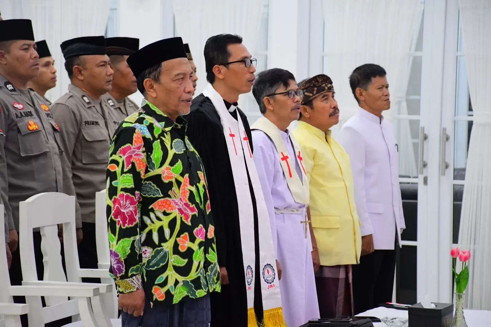 Peringatan Hari Bhayangkara ke-79 di Karanganyar Dihiasi Doa Bersama Lintas Agama