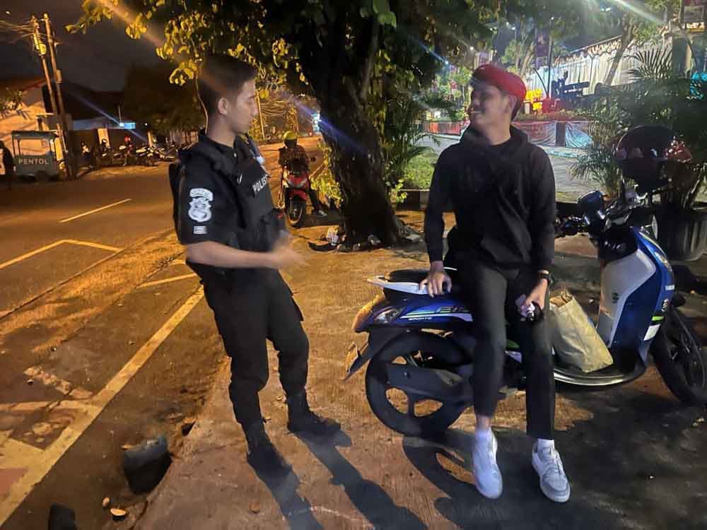 Patroli Malam Tim Sparta Surakarta: Anak Muda Diimbau Pulang Lebih Awal