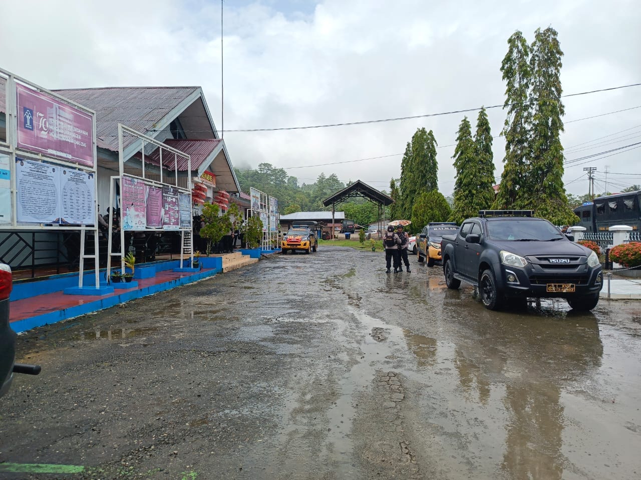 Tim Gabungan Satgas Damai Cartenz Dikerahkan untuk Menangkap 19 Napi yang Kabur di Nabire
