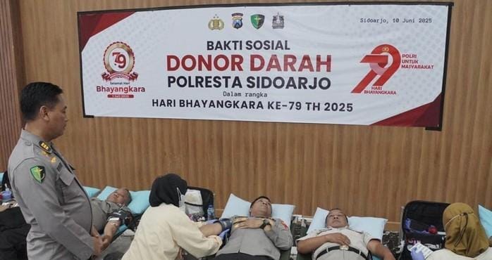 Sambut HUT Bhayangkara, Polresta Sidoarjo Gelar Donor Darah untuk Kemanusiaan