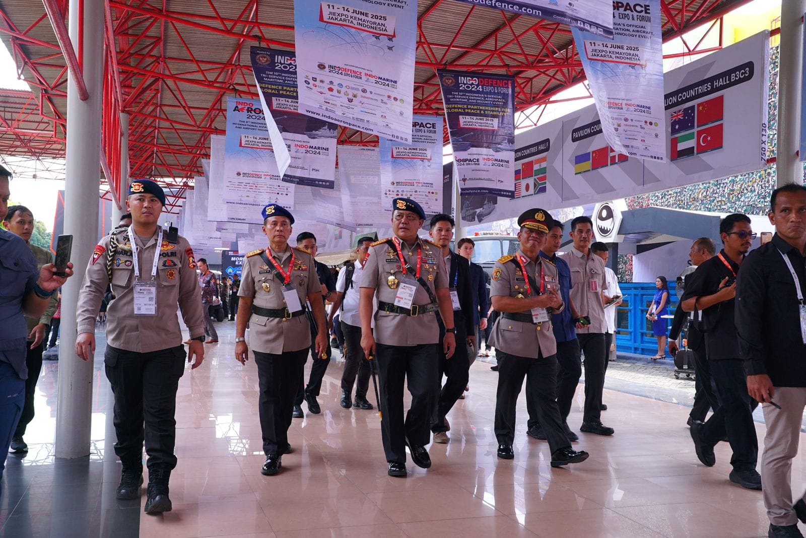 Dankorbrimob Hadiri Indo Defence 2025, Tunjukkan Komitmen Polri dalam Sinergi Pertahanan Global