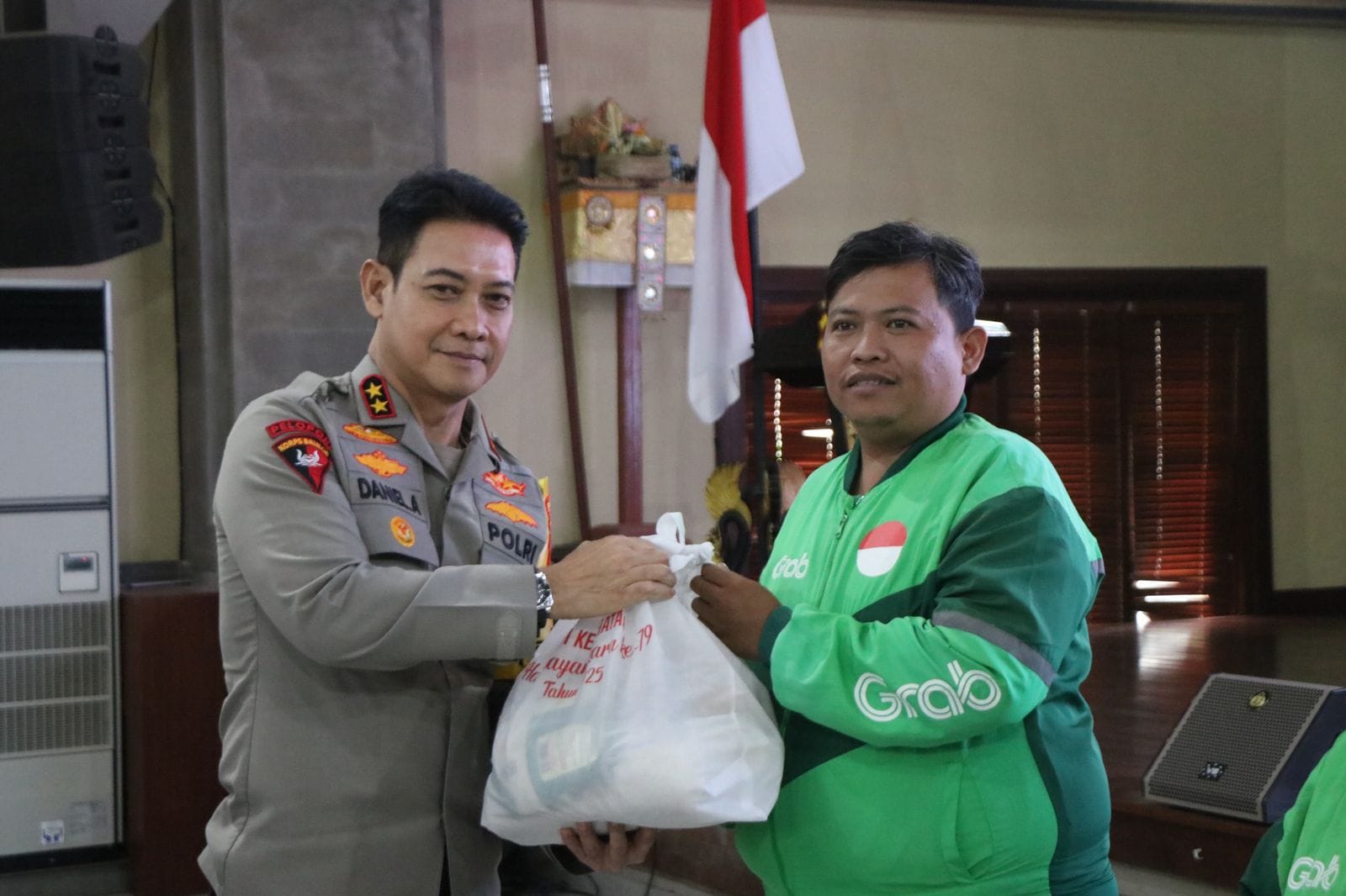 Puncak Bakti Kesehatan Sambut Hari Bhayangkara ke-79, Polda Kalteng Gelar Aksi di Graha Bhayangkara