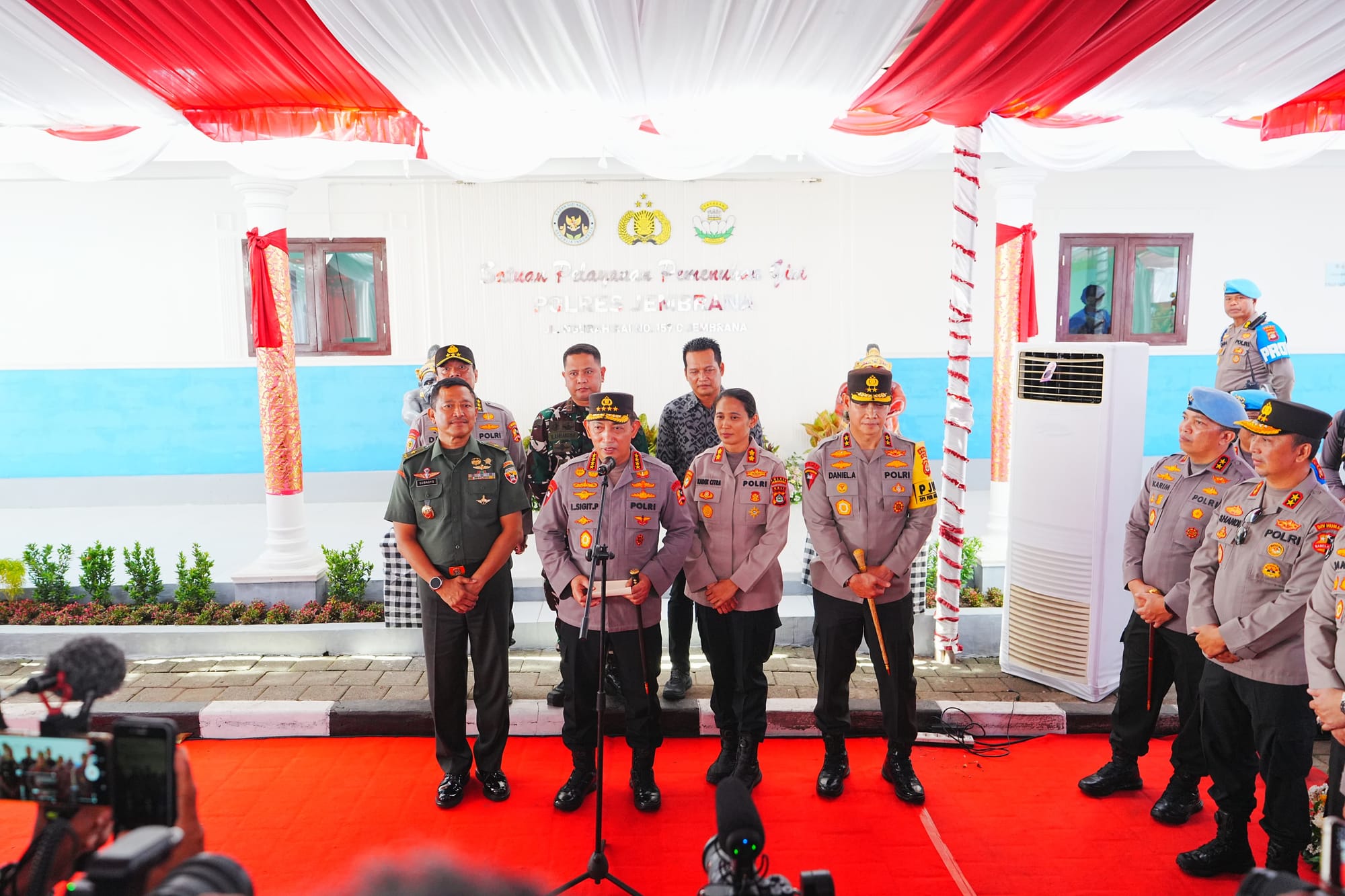 Kapolri Resmikan SPPG Polres Jembrana, Tegaskan Dukungan Penuh terhadap Program MBG