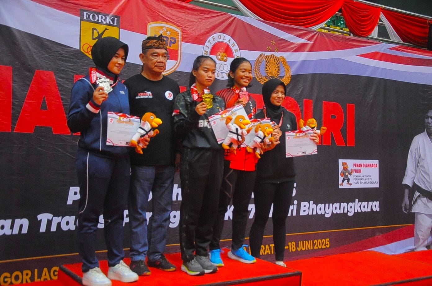 Polwan Brimob Polda Metro Ukir Prestasi, Raih Medali di Piala Kapolri 2025