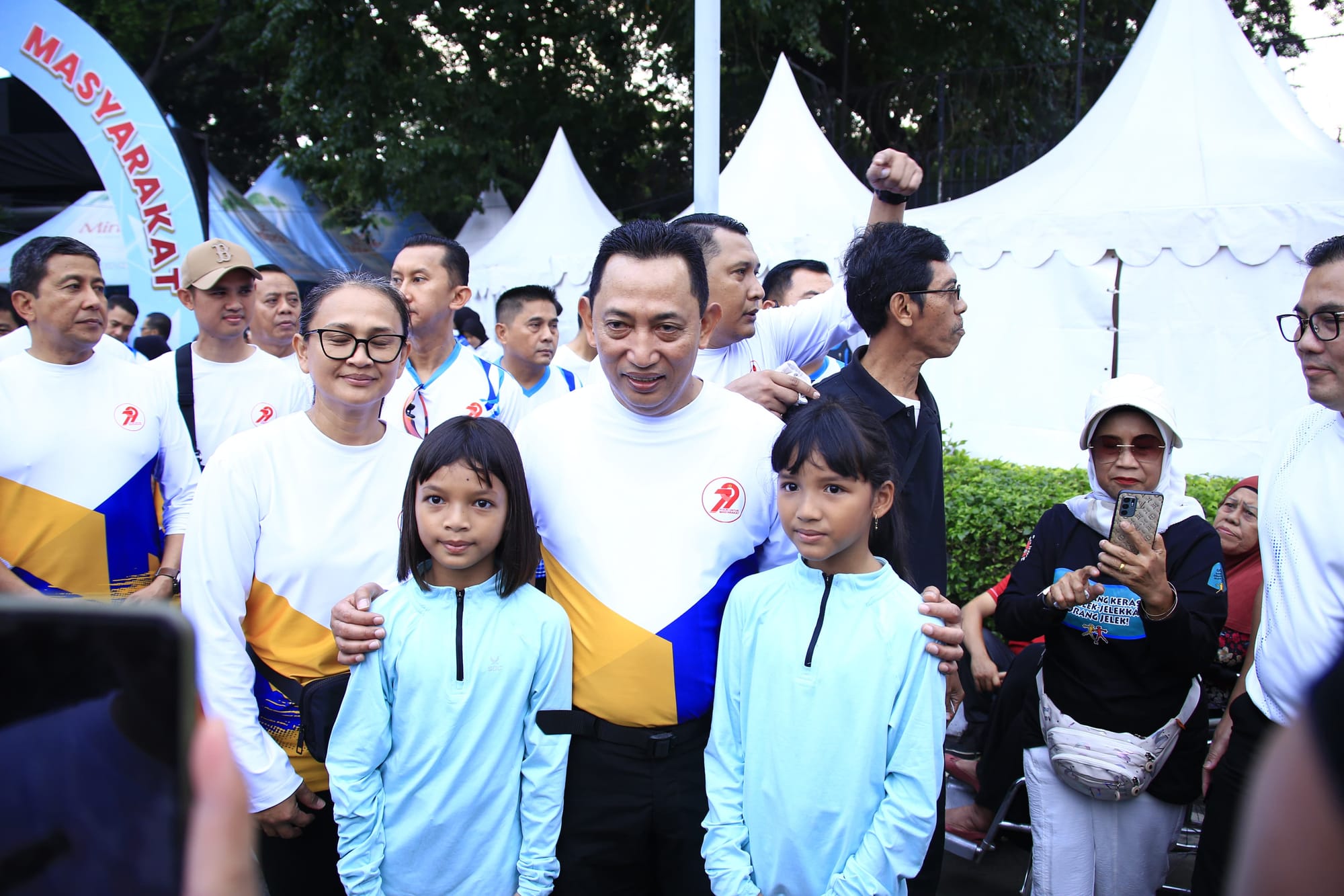 Aksi Panggung Kapolri di Bhayangkara Sport Day: Bawakan Lagu Rock Legendaris