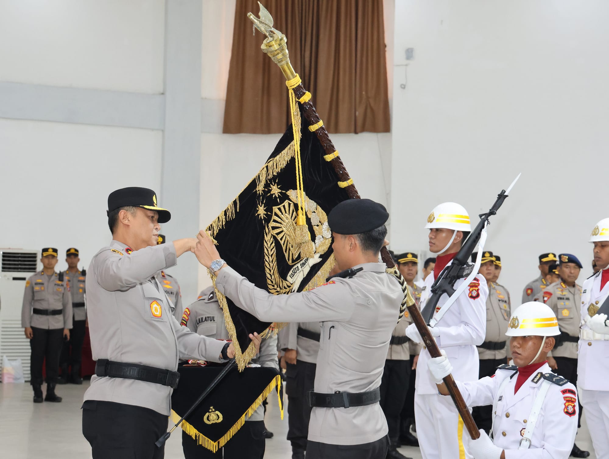 Polda Kalteng Sucikan Pataka Manunggal Dharma Karya Jaya Sambut HUT Bhayangkara ke-79