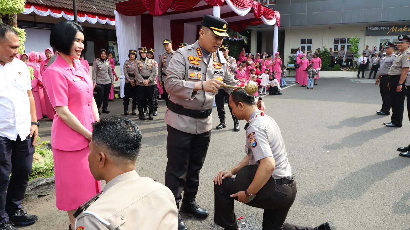 Naik Pangkat di Momen Spesial, 54 Polisi Polresta Malang Kota Sumringah!
