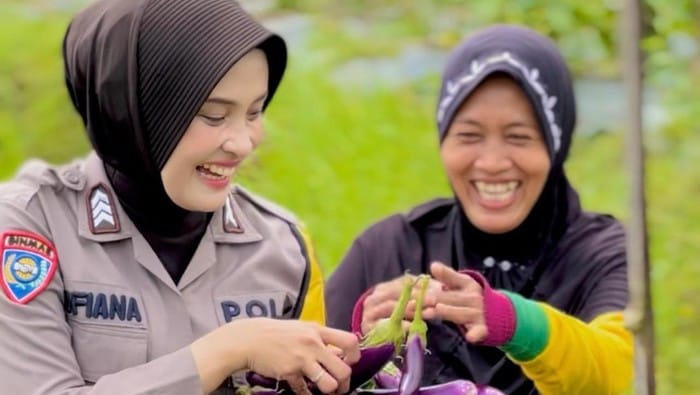 Dukung Swasembada Pangan, Bhabinkamtibmas Karanganyar Turun Langsung ke Lapangan