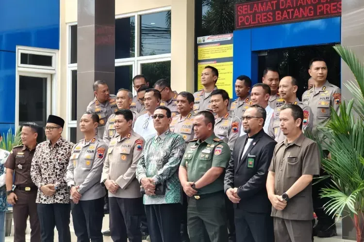 Kapolda Jateng Larang Keras Anggota SPKT Merokok Saat Bertugas