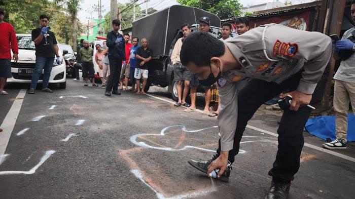Gagal Menyalip Avanza, Motor Tertabrak Mobil Boks di Malang — Satu Tewas di Tempat