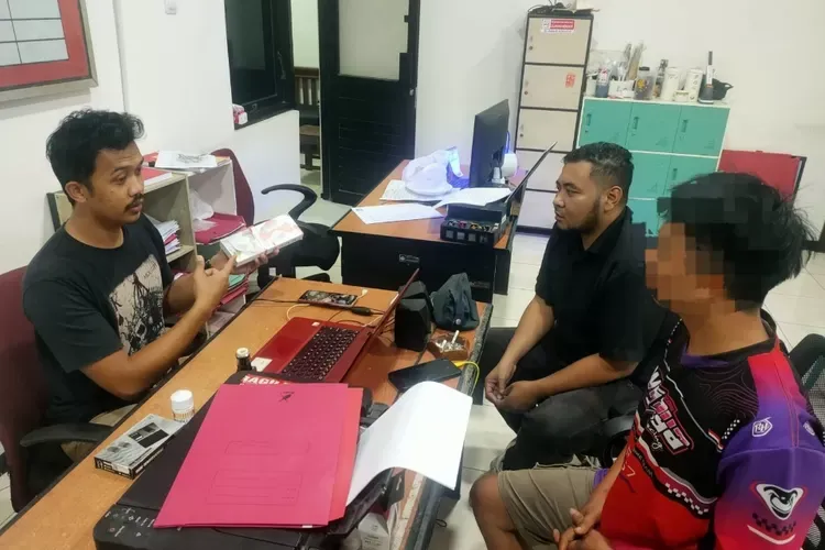 Dua Pemuda Ditangkap Polisi atas Kasus Peredaran Sabu