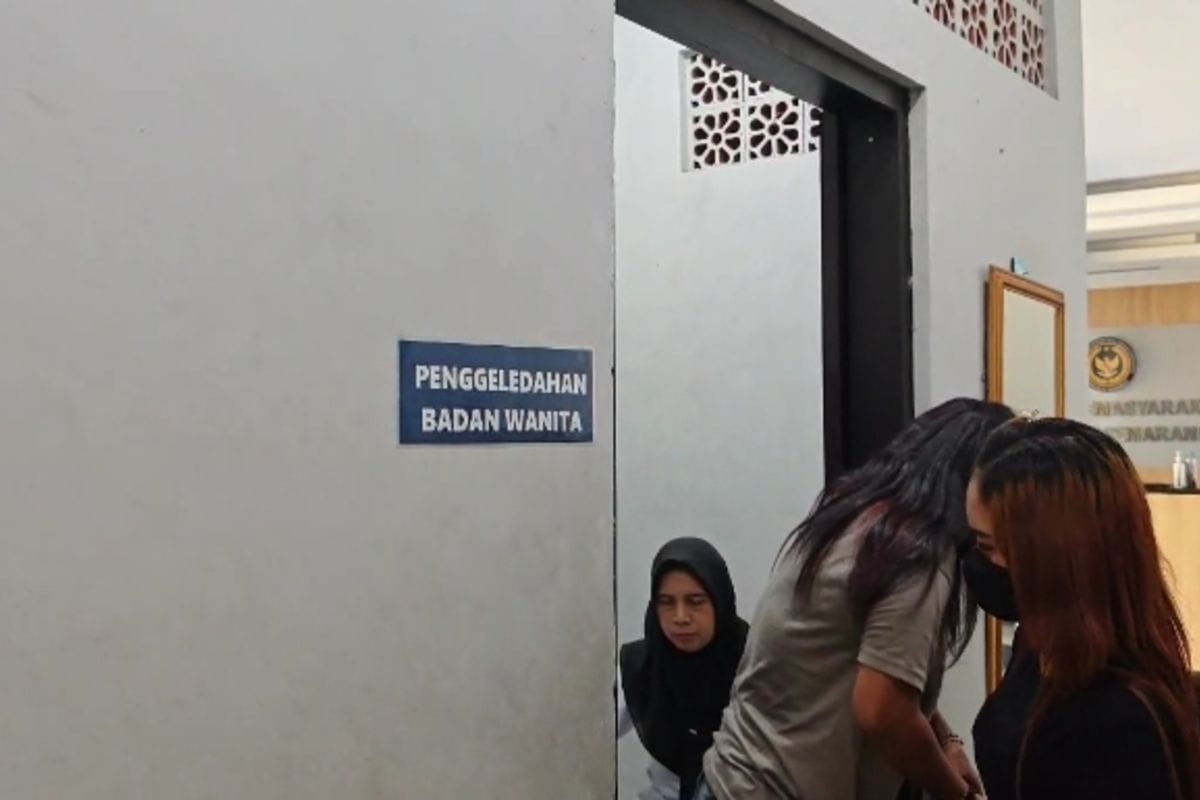Demi Biaya Anak, MF Kirim Sabu ke Lapas Semarang untuk Suami