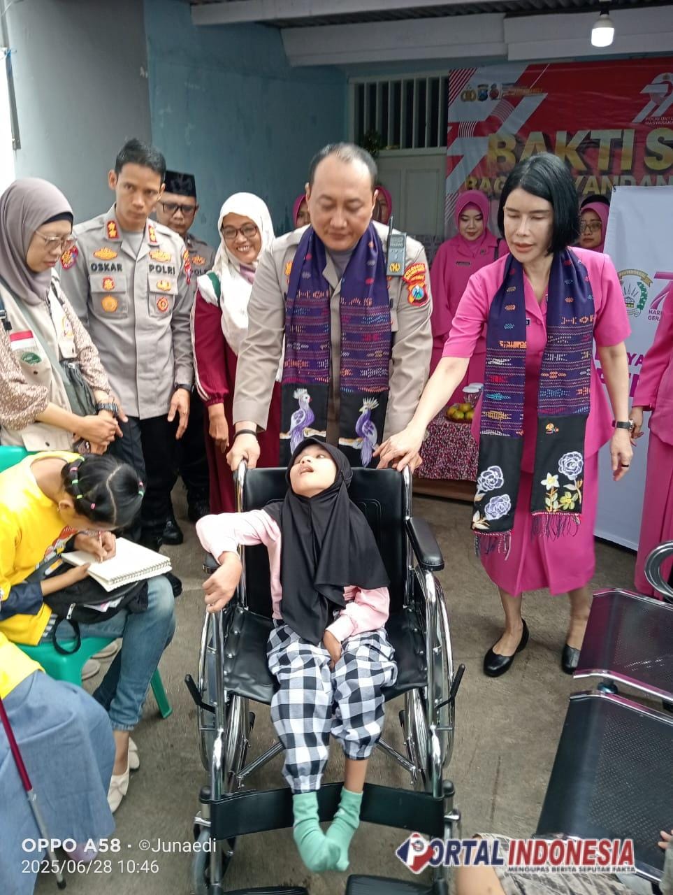 Peduli Sesama, Kapolresta Malang Kota Kunjungi Yayasan Anak Bangsa dan Bawa Bantuan