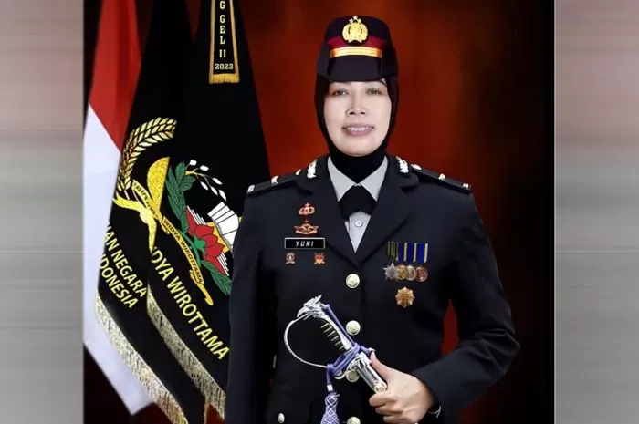 Ipda Sri Yuni Hastuti, Polwan Pertama di Polres Grobogan yang Raih Gelar Doktor