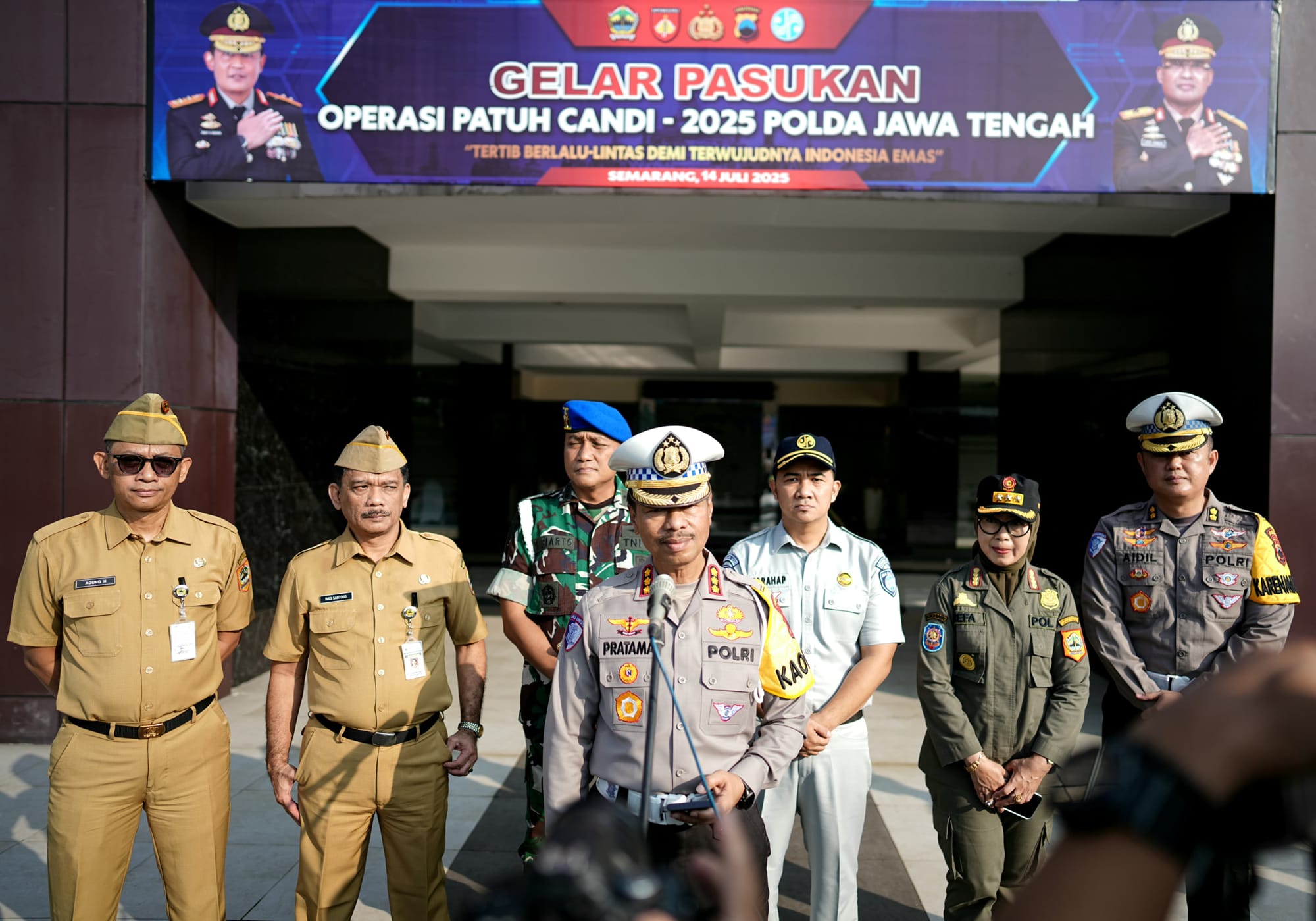 Polda Jateng Kerahkan Ribuan Personel dalam Operasi Patuh Candi 2025, Fokus pada Edukasi dan Humanisme