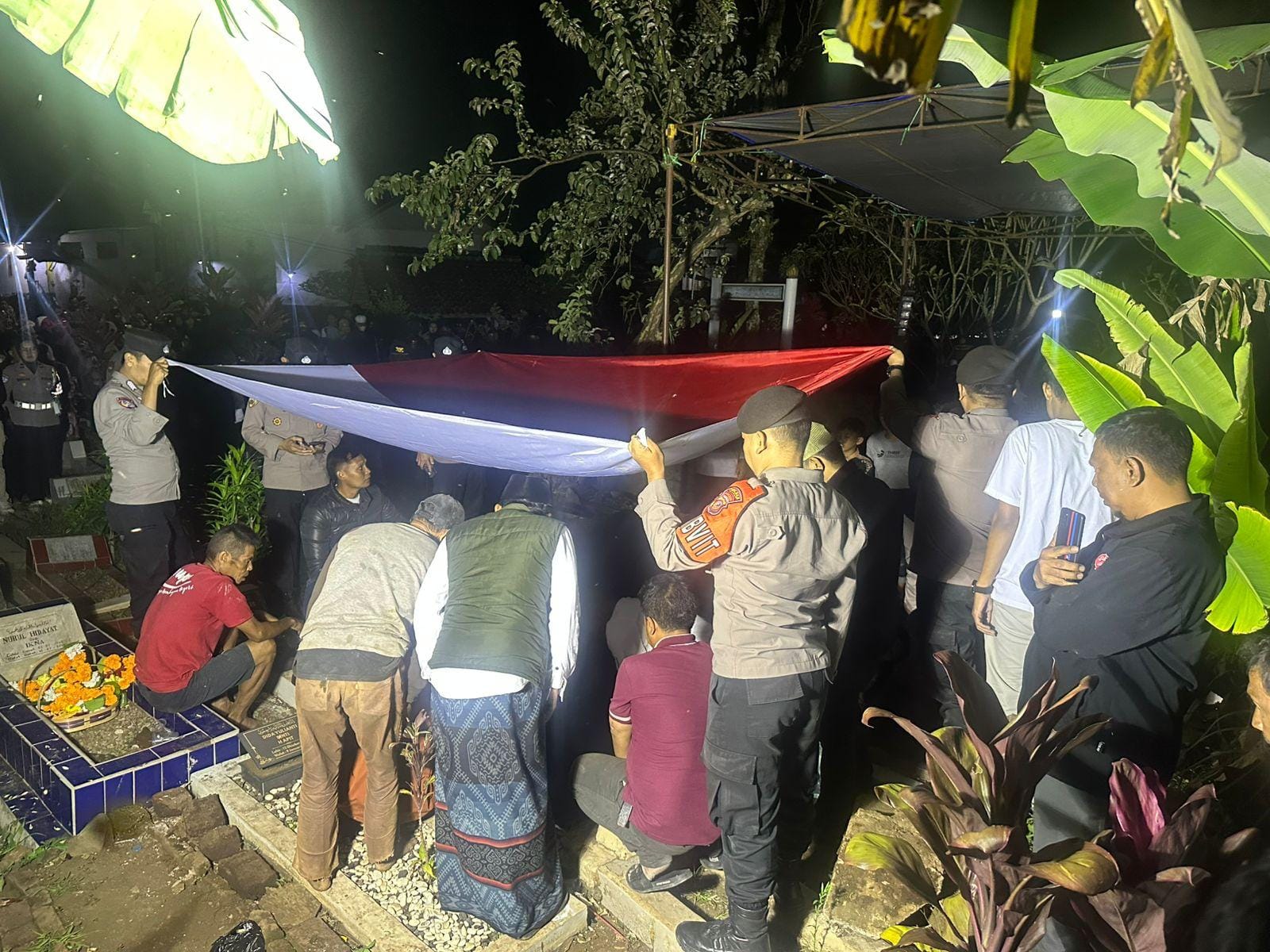 Pengabdian Tanpa Batas, Bripka Cecep Naik Pangkat Secara Anumerta