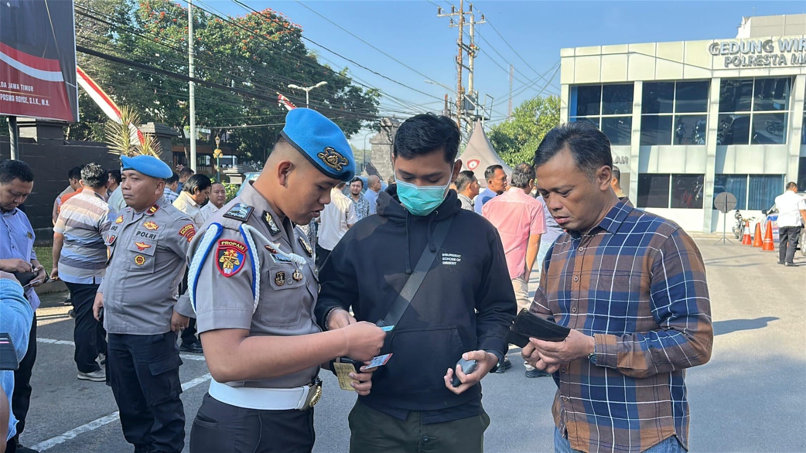 Kendaraan Anggota Tak Luput dari Pemeriksaan Ops Patuh Semeru oleh Propam